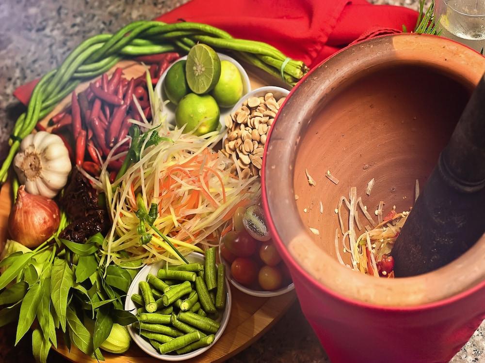 فندق بارادايس إن Karon المظهر الخارجي الصورة